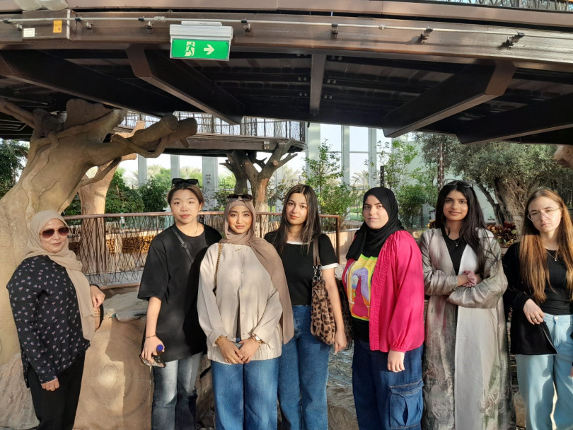 Exploring Islamic Heritage: A Guided Tour of Quranic Park for Female Residents