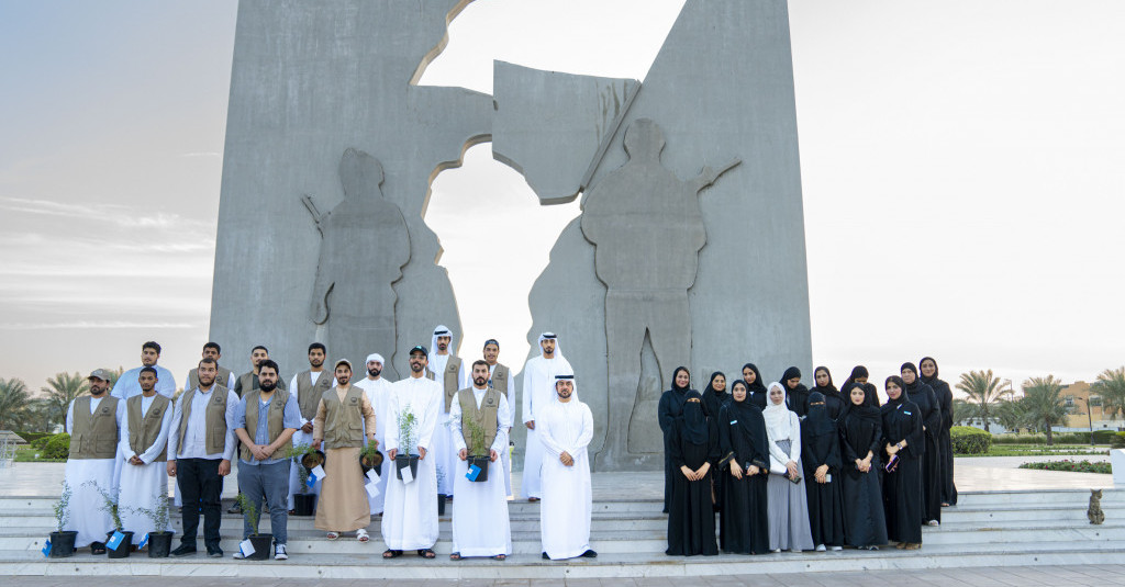 Ajman University Organizes an Awareness Visit to the Flag Park