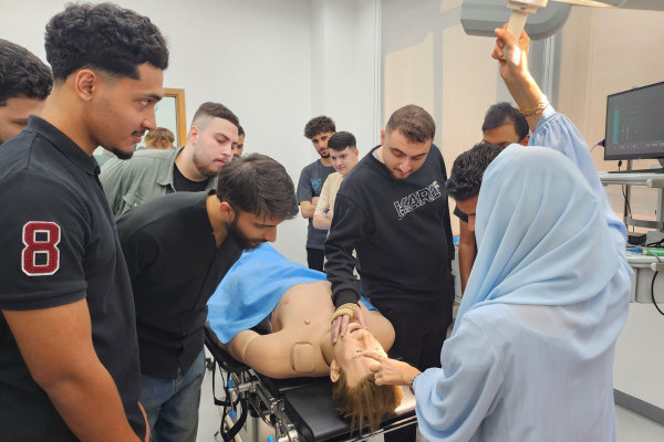 CBA Students Explore the Role of Training and Technology at AU Healthcare Simulation and Clinical Competence Center (HSCCC)