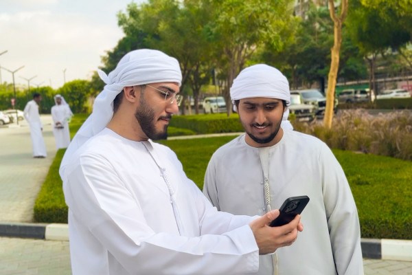 CMC Students Participating in a Tour on Photographing Tourist Attractions