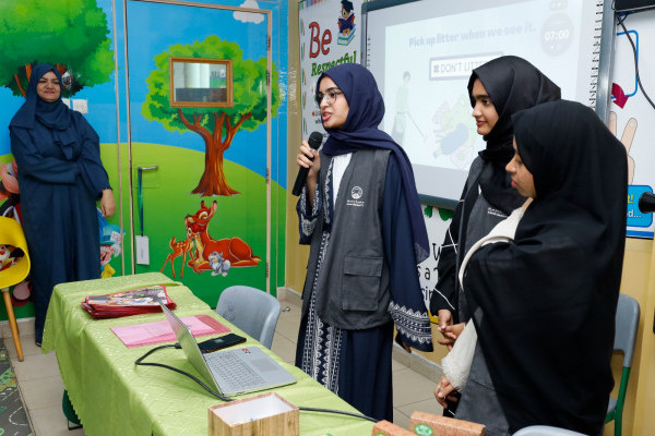 مكتب الاستدامة ينظم محاضرة وورشة توعوية لطلبة مدرسة المعرفة الدولية حول 