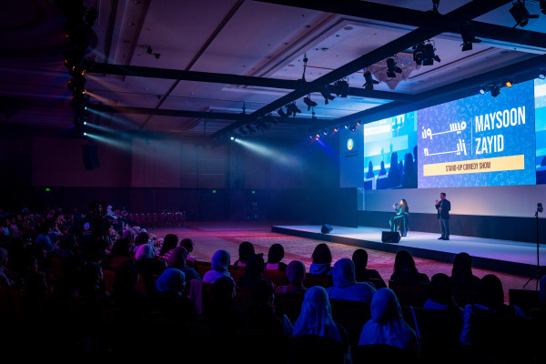 Ajman University Welcomes Maysoon Zayid: Championing Laughter, Inclusivity, and Empowerment