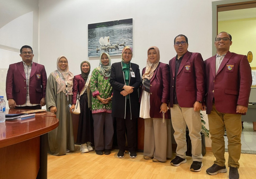 Almarisa Madani University-Indonesia Visits COPHS