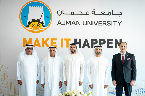 جامعة عجمان تطلق صندوق محمد حسين الشعالي للمنح الدراسية لدعم الطلبة المعسرين
