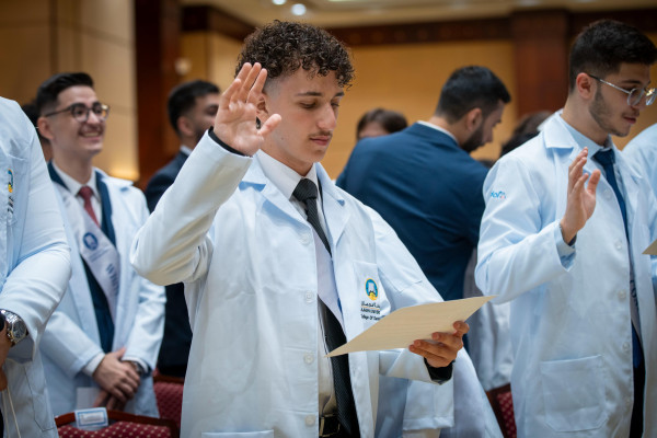 Ajman University’s College of Dentistry Celebrates White Coat Ceremony