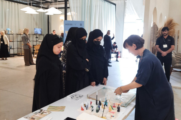 Graphic Design Students Visit Dubai Design Week