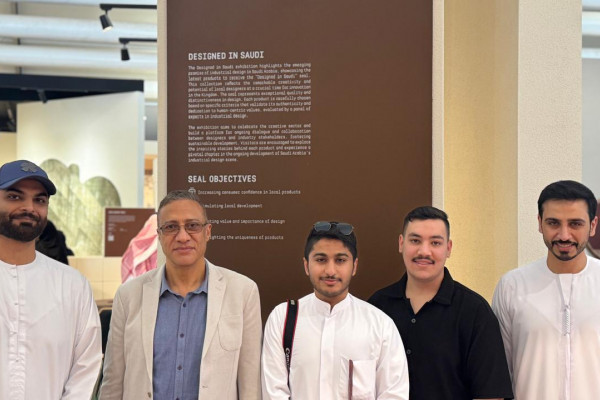 Graphic Design Students Visit Dubai Design Week