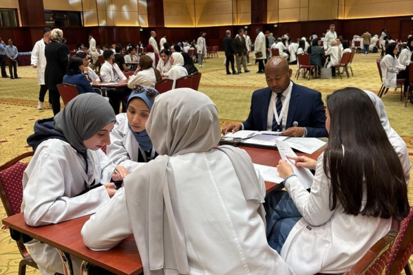 Future Healthcare Professionals Collaborate at Ajman University's Interprofessional Event