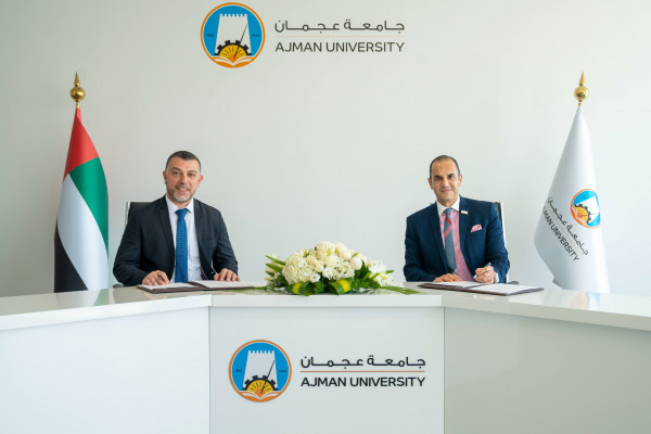 جامعة عجمان توقع مذكرة تفاهم مع مدرسة الدرة الدولية