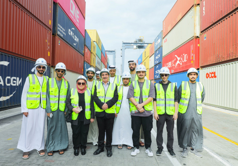 Ajman University Law Students Visit the Department of Ports and Customs to Enhance Practical Knowledge in Maritime Navigation