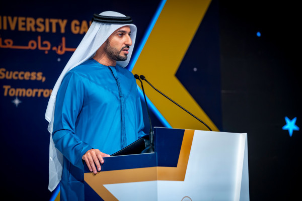 الشيخ راشد بن حميد النعيمي يشهد حفل إنجازات جامعة عجمان