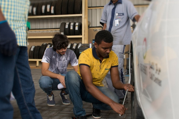 Auto Maintenance Workshop for Students on Campus